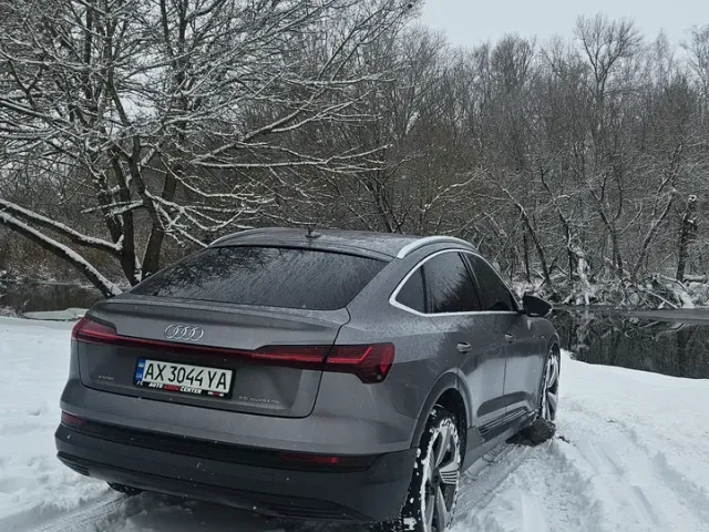 Audi e-tron Sportback - фото 4
