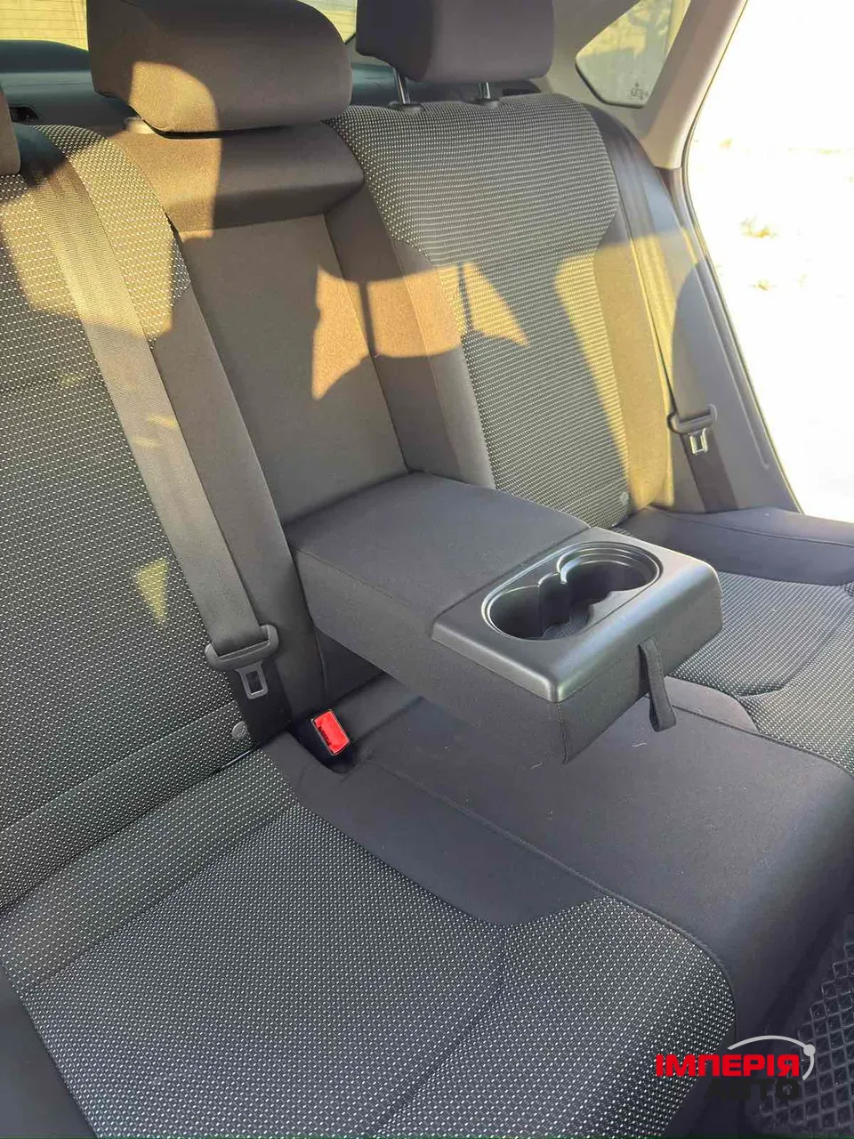 Volkswagen Passat - фото 13