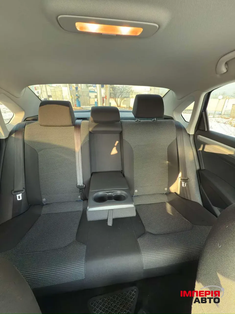 Volkswagen Passat - фото 15