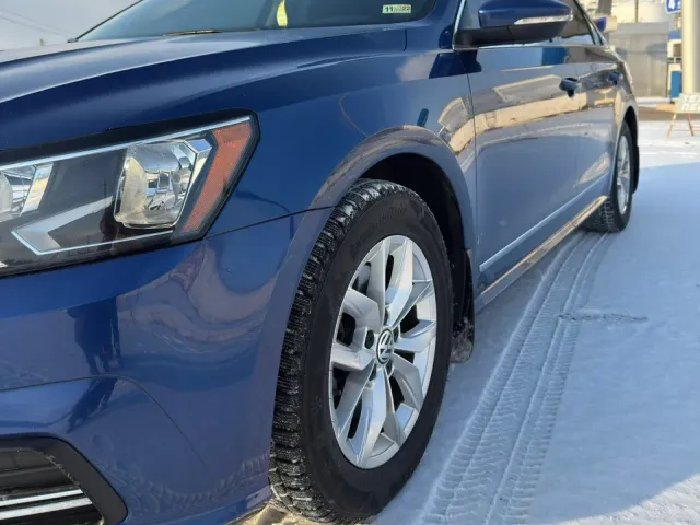 Volkswagen Passat - фото 3