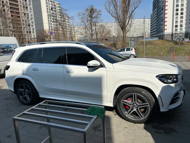 Mercedes-Benz GLS - фото 2