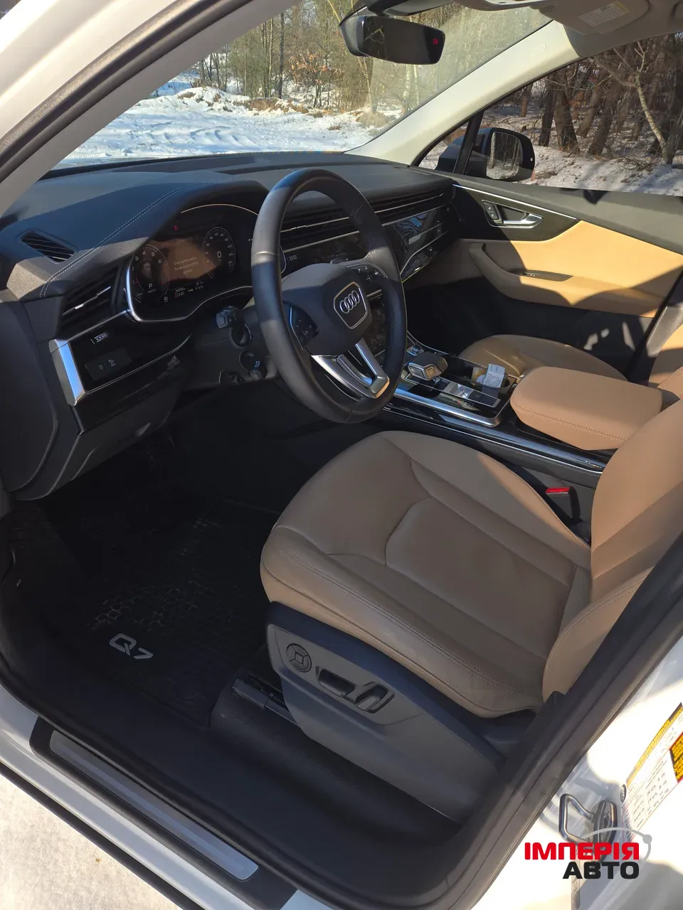 Audi Q7 - фото 32