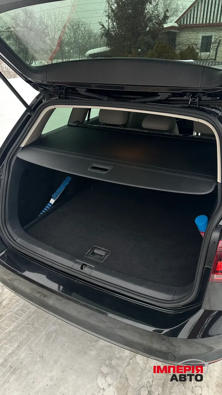 Volkswagen Golf - фото 16