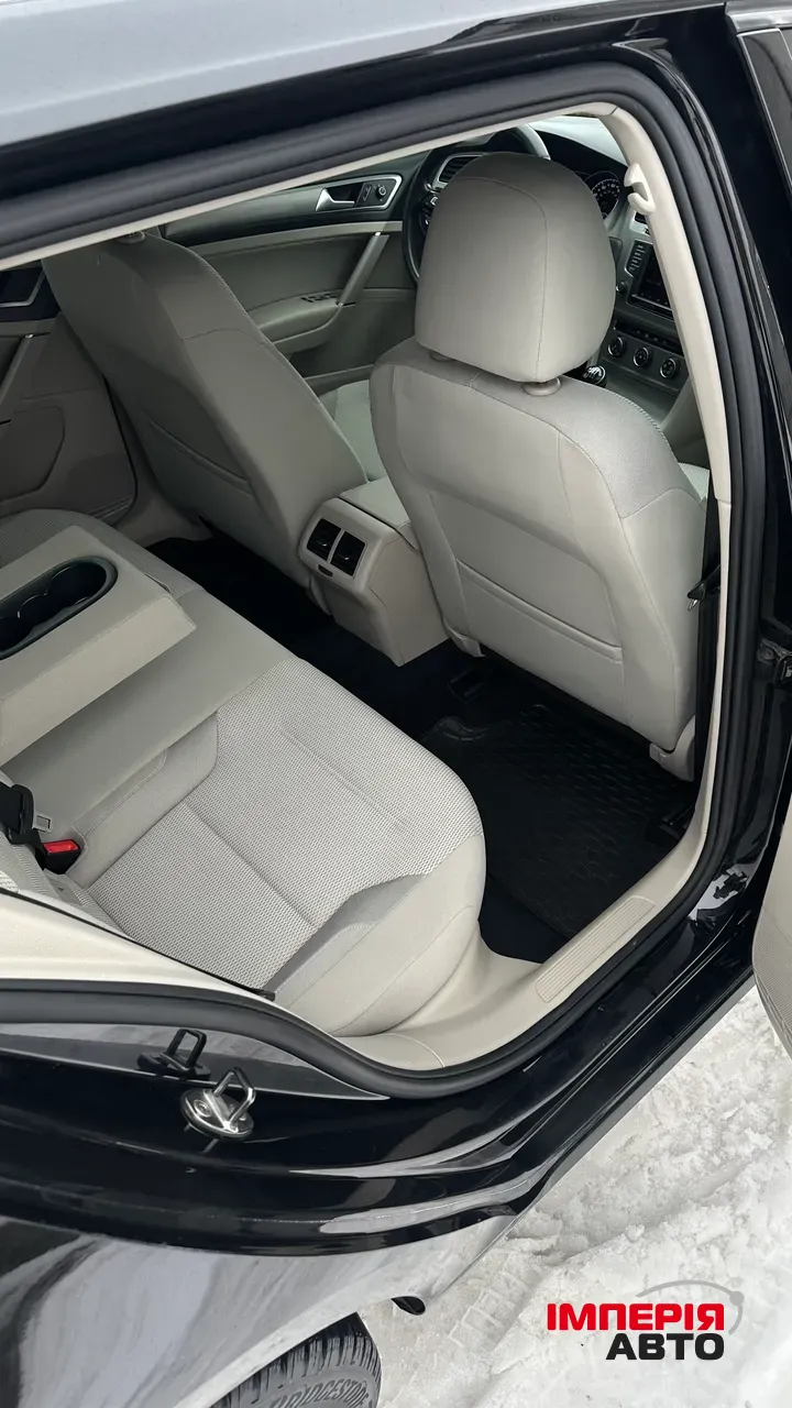 Volkswagen Golf - фото 14