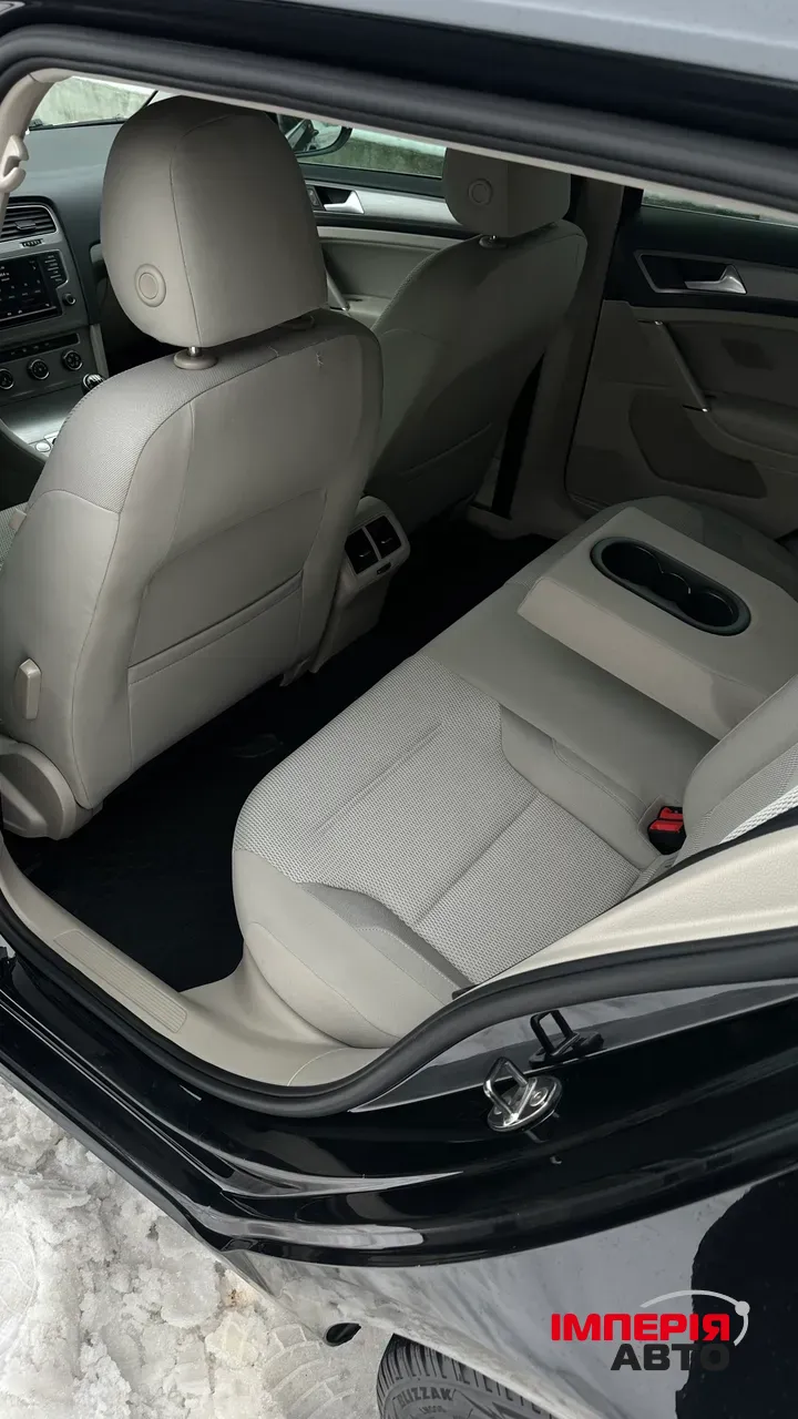 Volkswagen Golf - фото 13