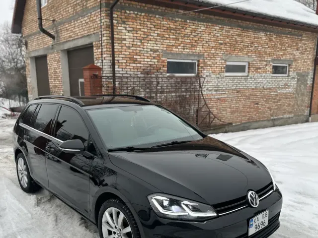 Volkswagen Golf - фото 3