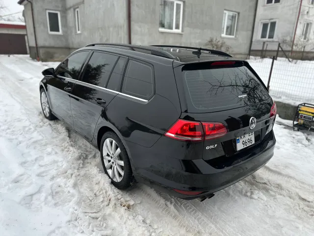 Volkswagen Golf - фото 5