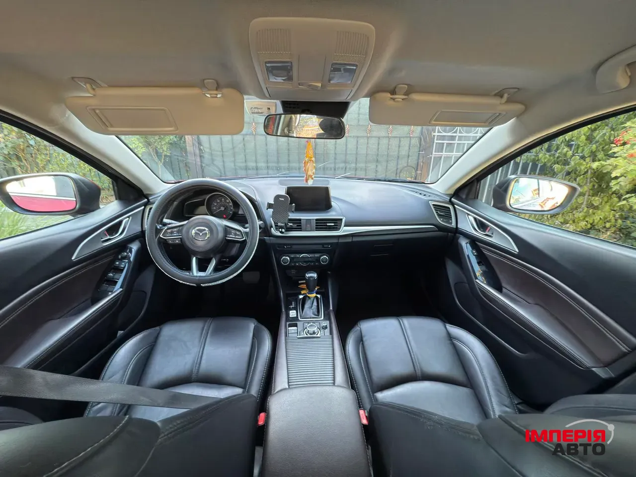 Mazda 3 - фото 9