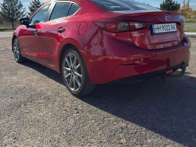 Mazda 3 - фото 3