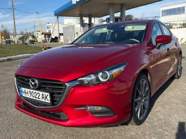 Mazda 3 - фото 1