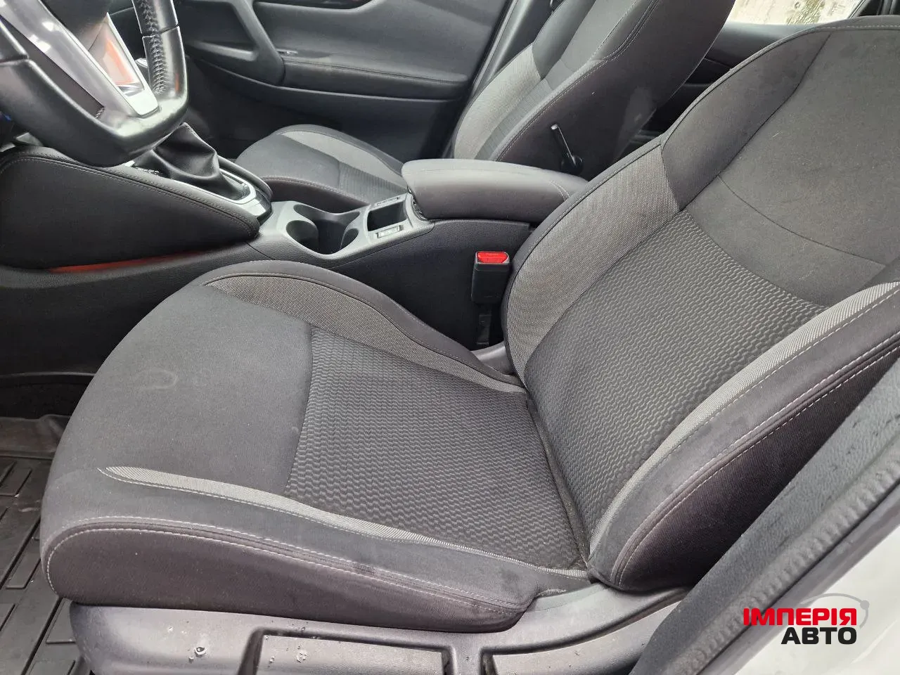 Nissan Qashqai - фото 17