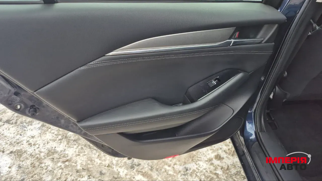 Mazda 6 - фото 16