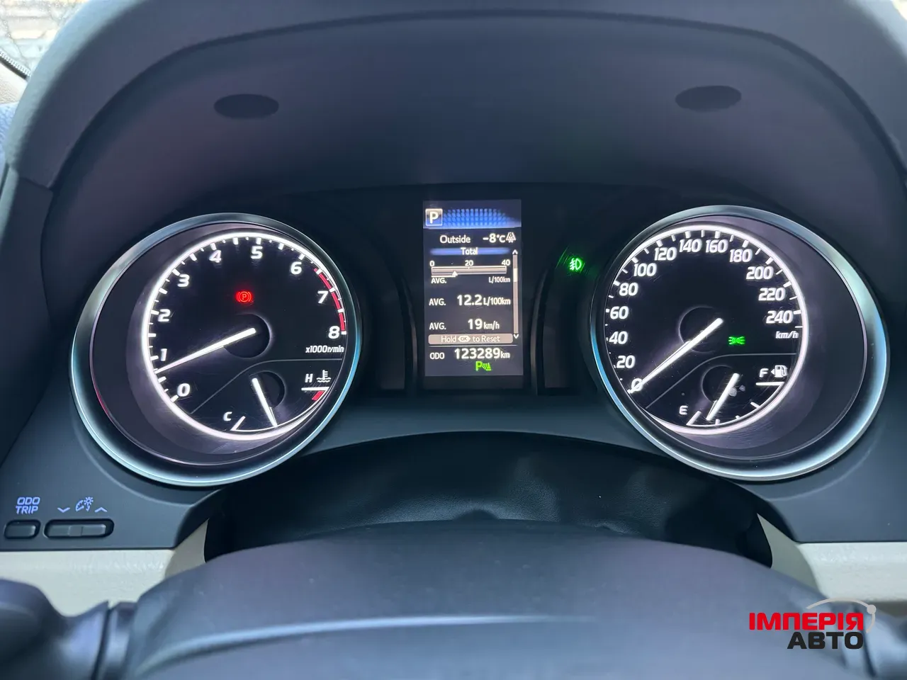 Toyota Camry - фото 17