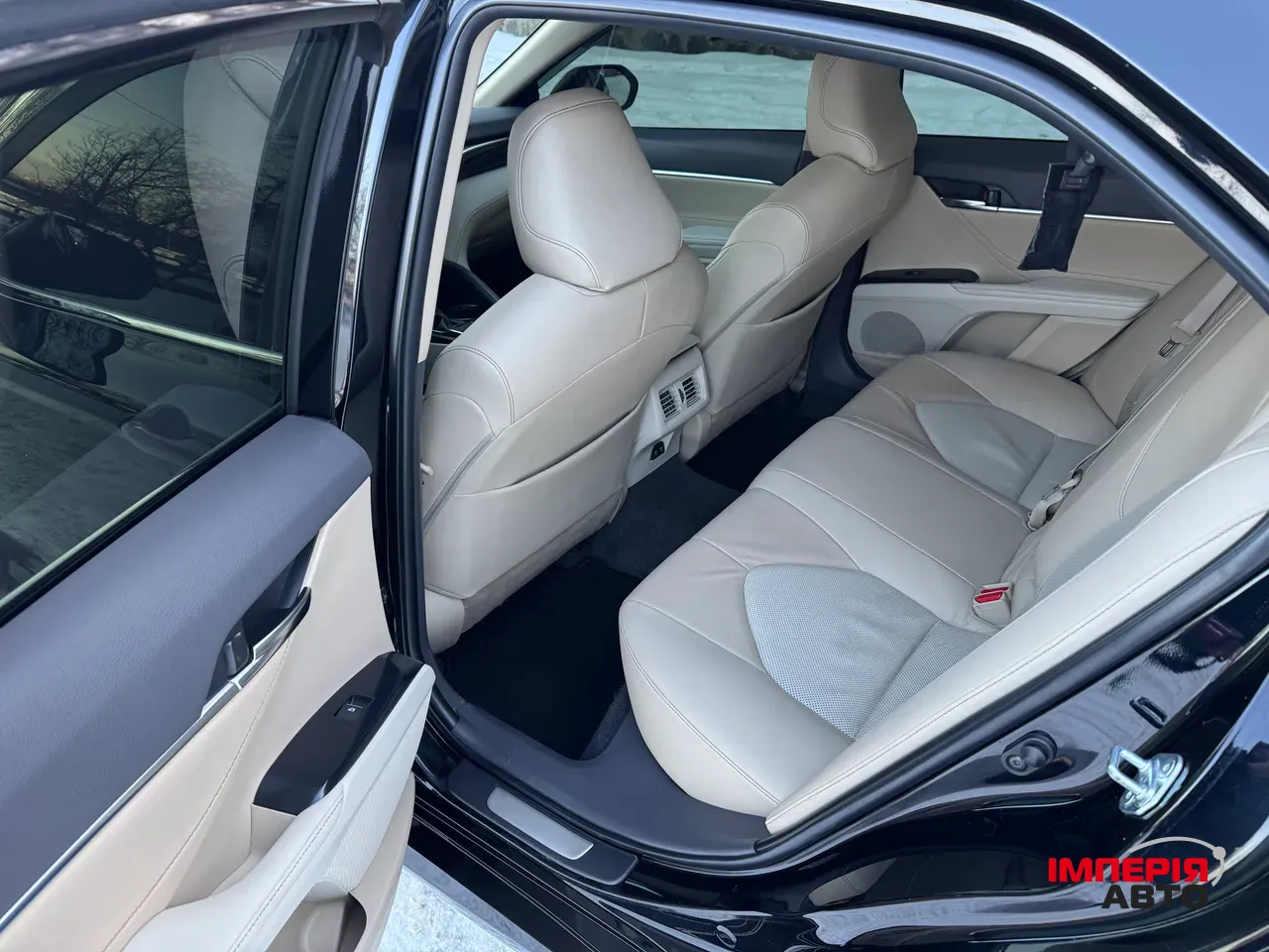 Toyota Camry - фото 11