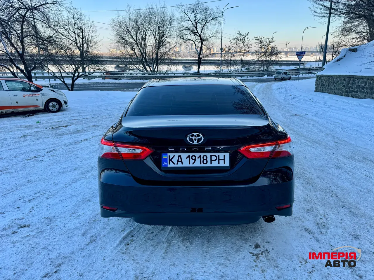 Toyota Camry - фото 5
