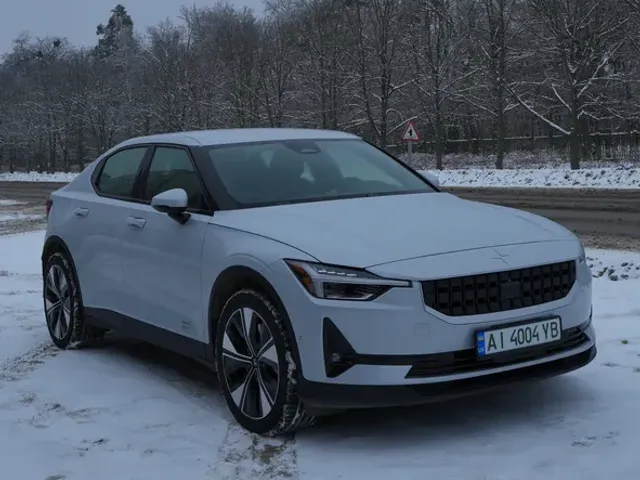 Polestar 2 - фото 1