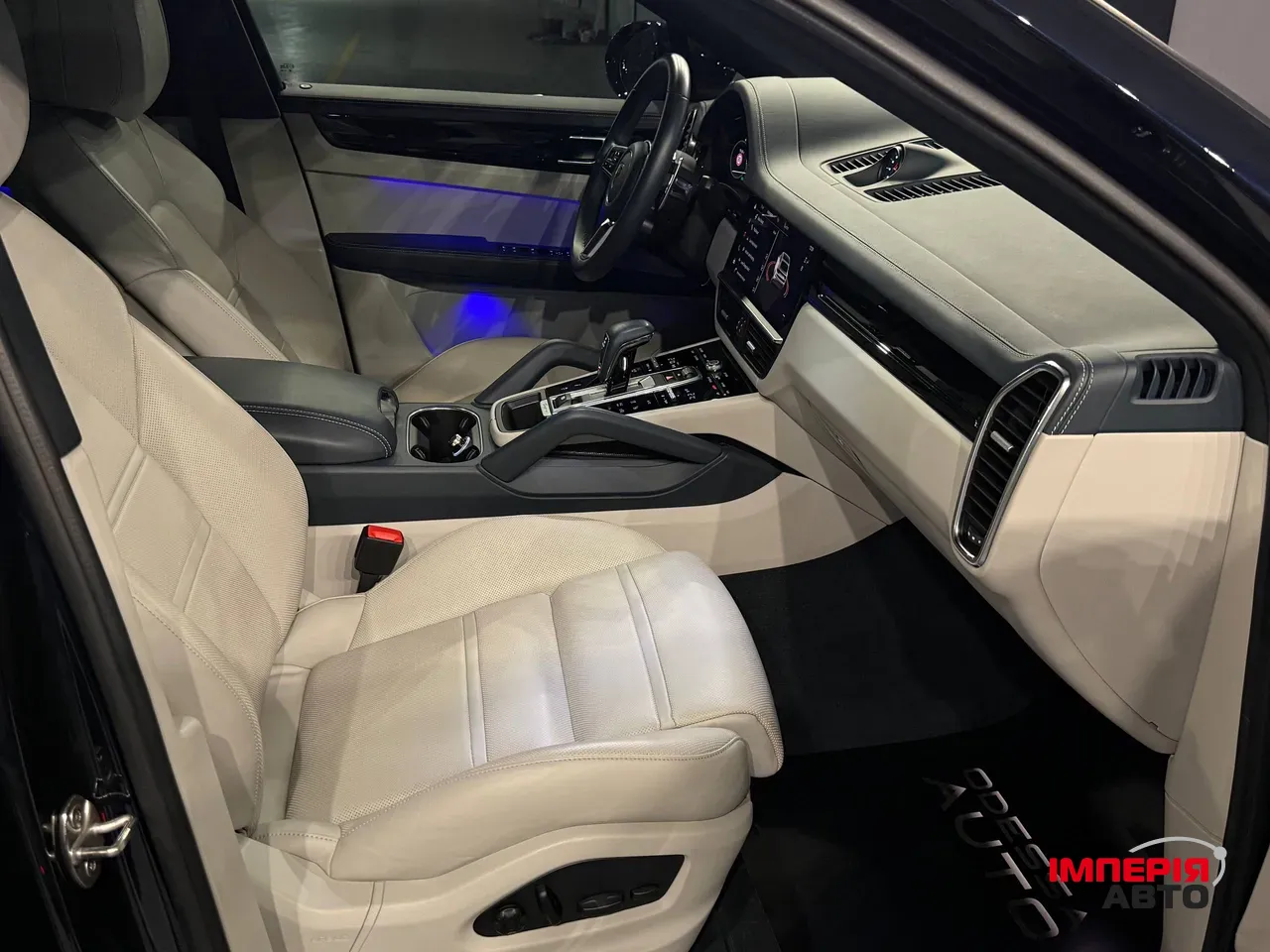 Porsche Cayenne - фото 8