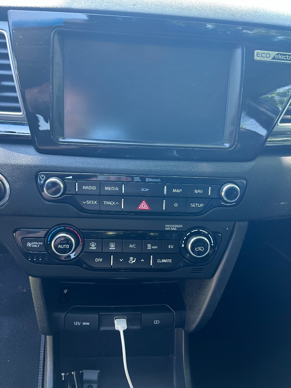 Kia Niro - фото 12