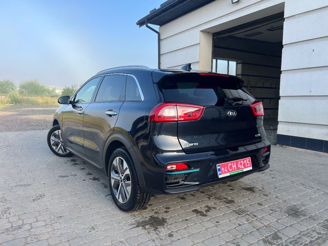 Kia Niro - фото 1