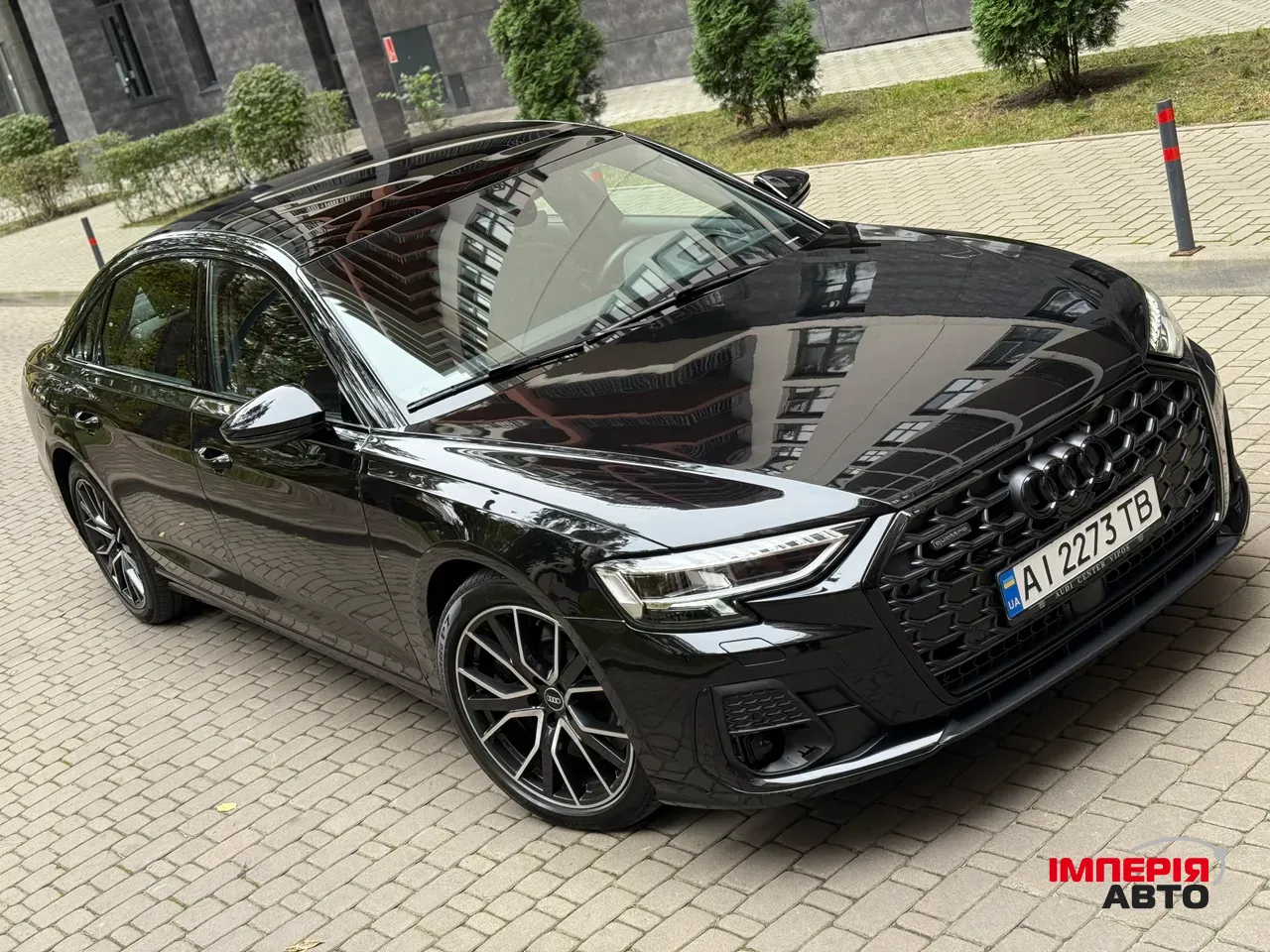 Audi A8 - фото 2