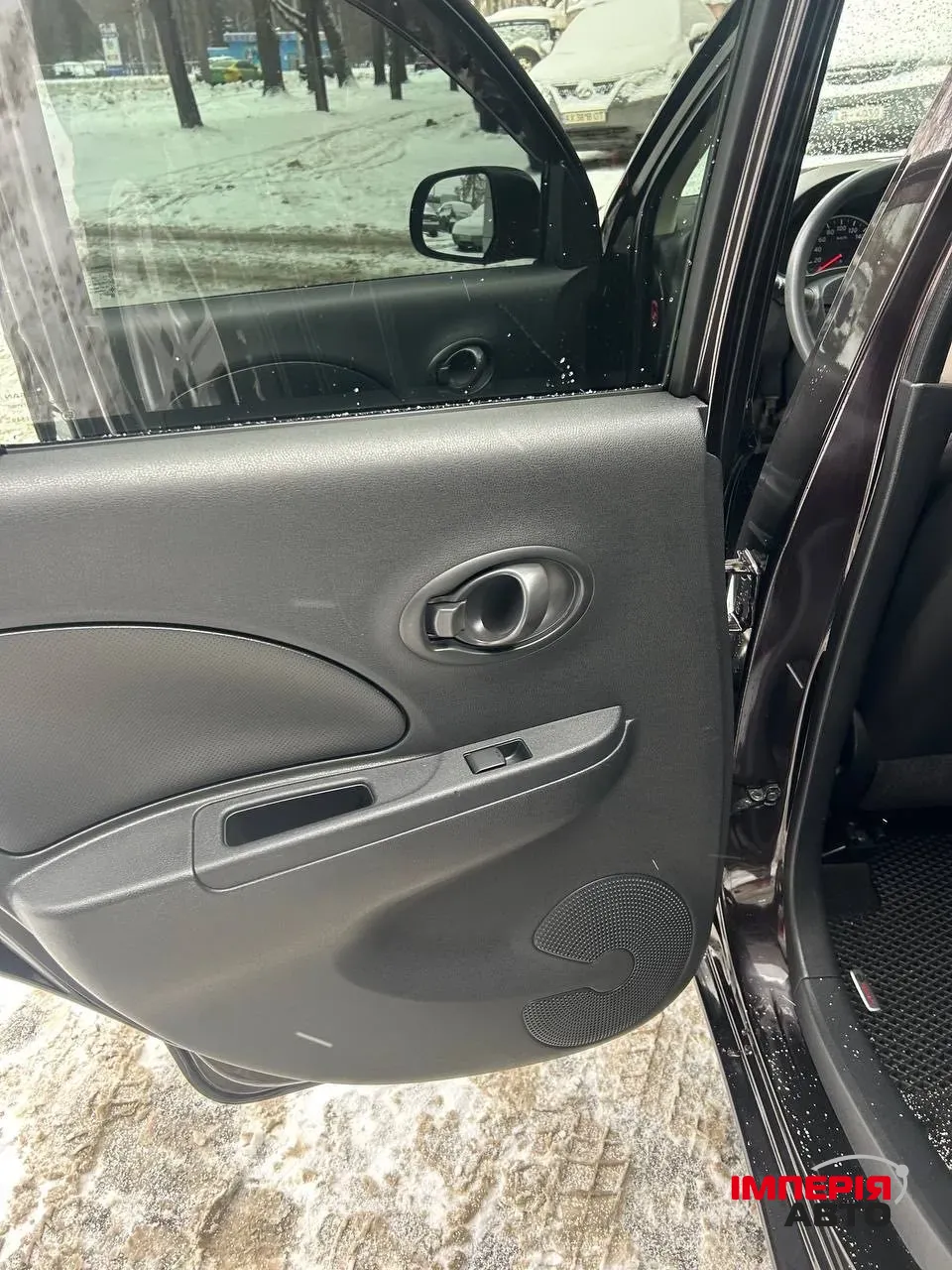 Nissan March - фото 14