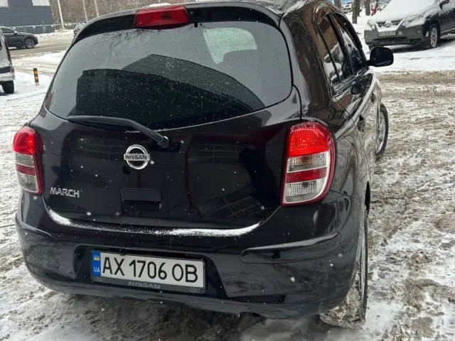 Nissan March - фото 5