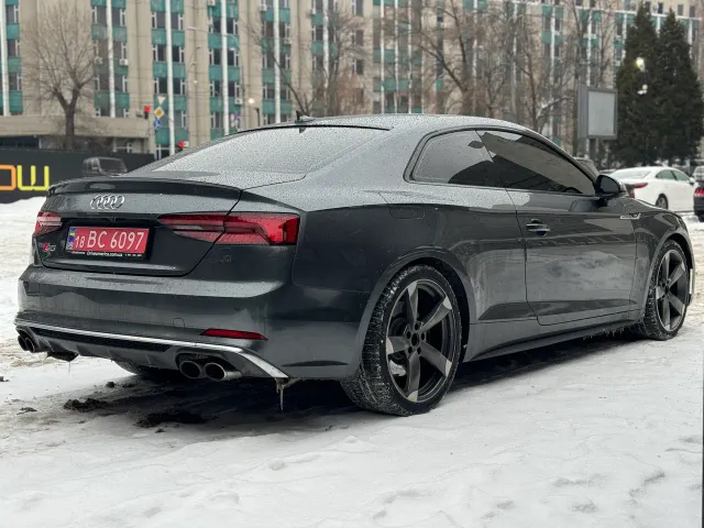 Audi S5 - фото 5