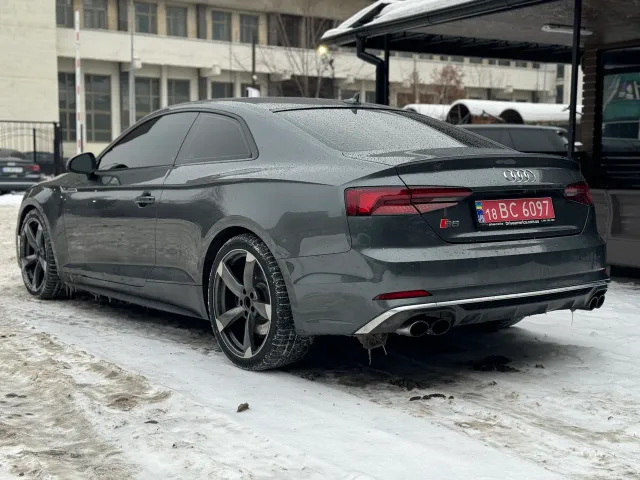 Audi S5 - фото 4
