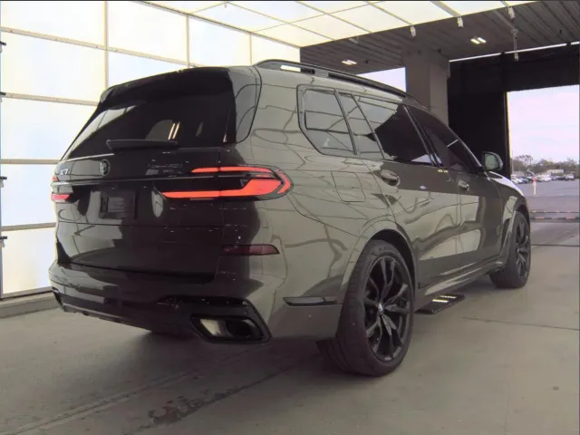 BMW X7 - фото 3