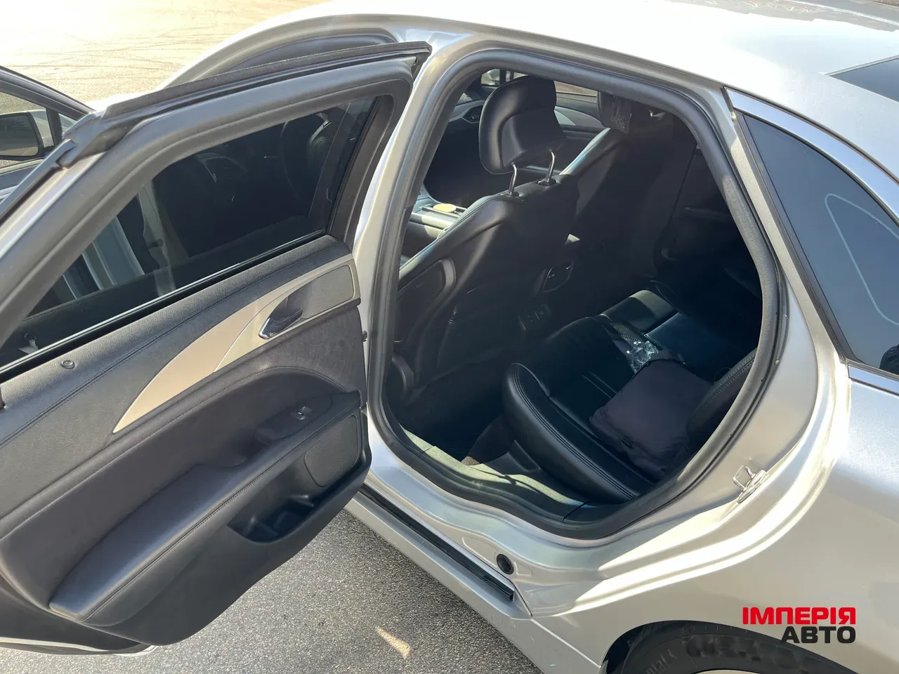 Lincoln MKZ - фото 8