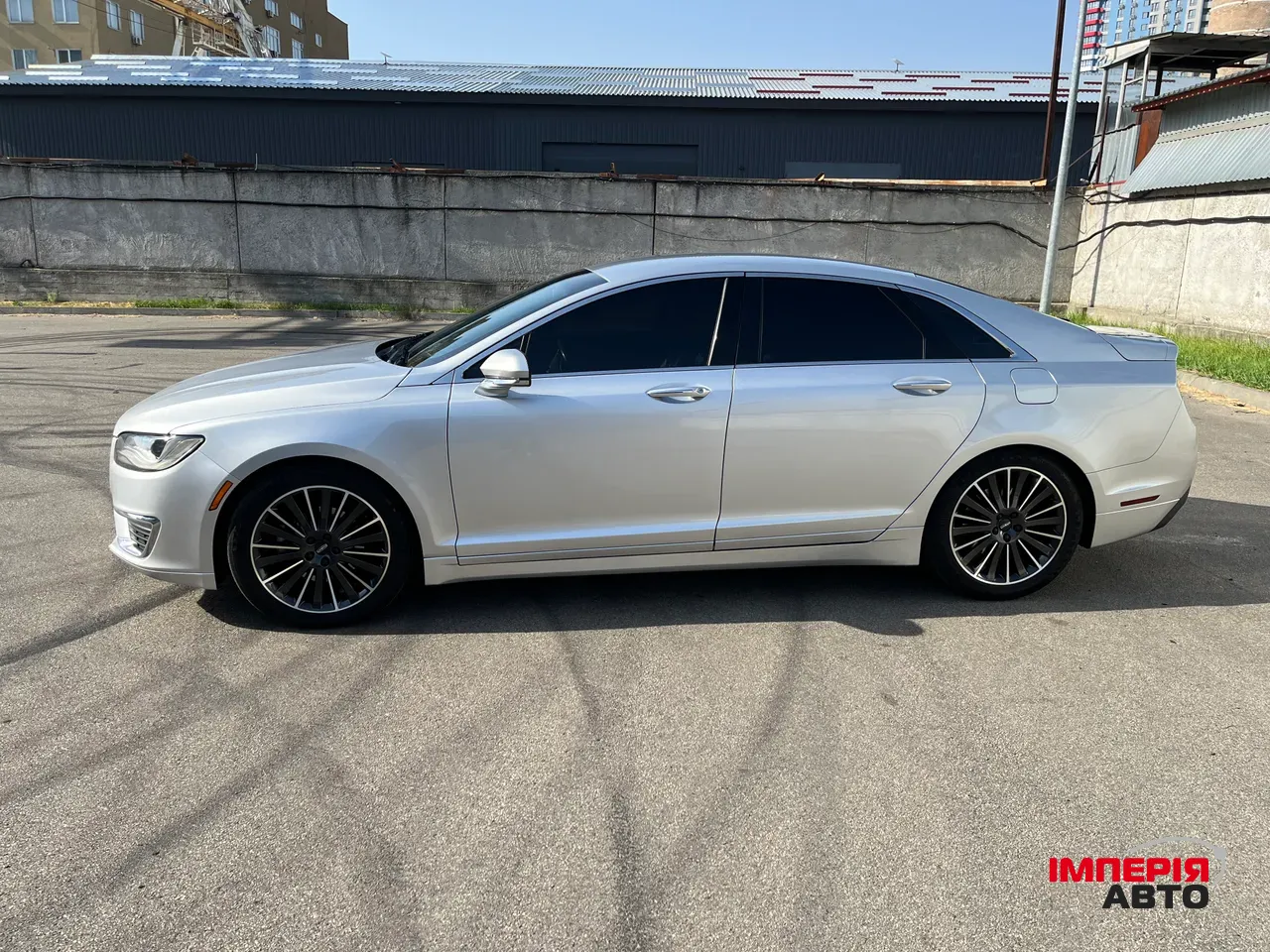 Lincoln MKZ - фото 2