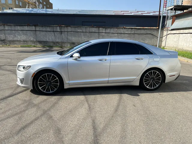 Lincoln MKZ - фото 2