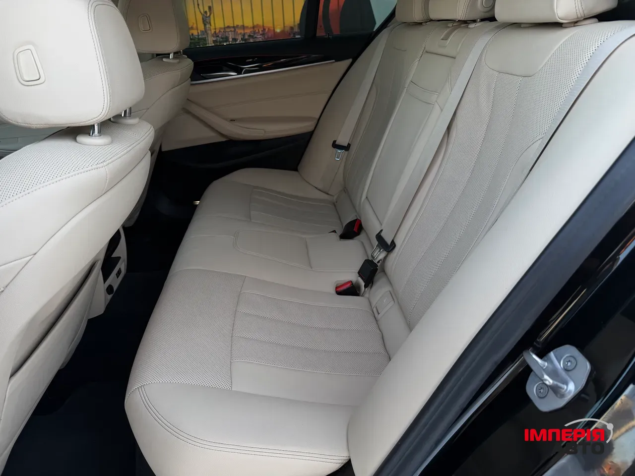 BMW 5 серії - фото 9