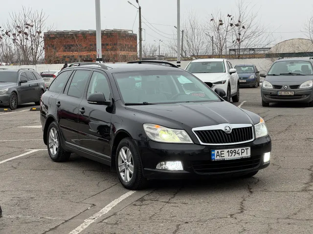 Skoda Octavia - фото 3