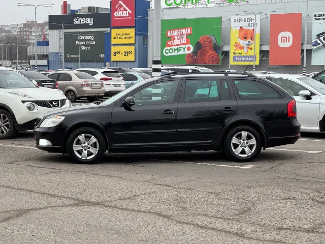 Skoda Octavia - фото 5