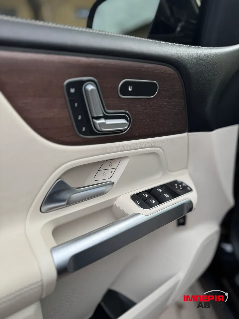 Mercedes-Benz GLB AMG - фото 17