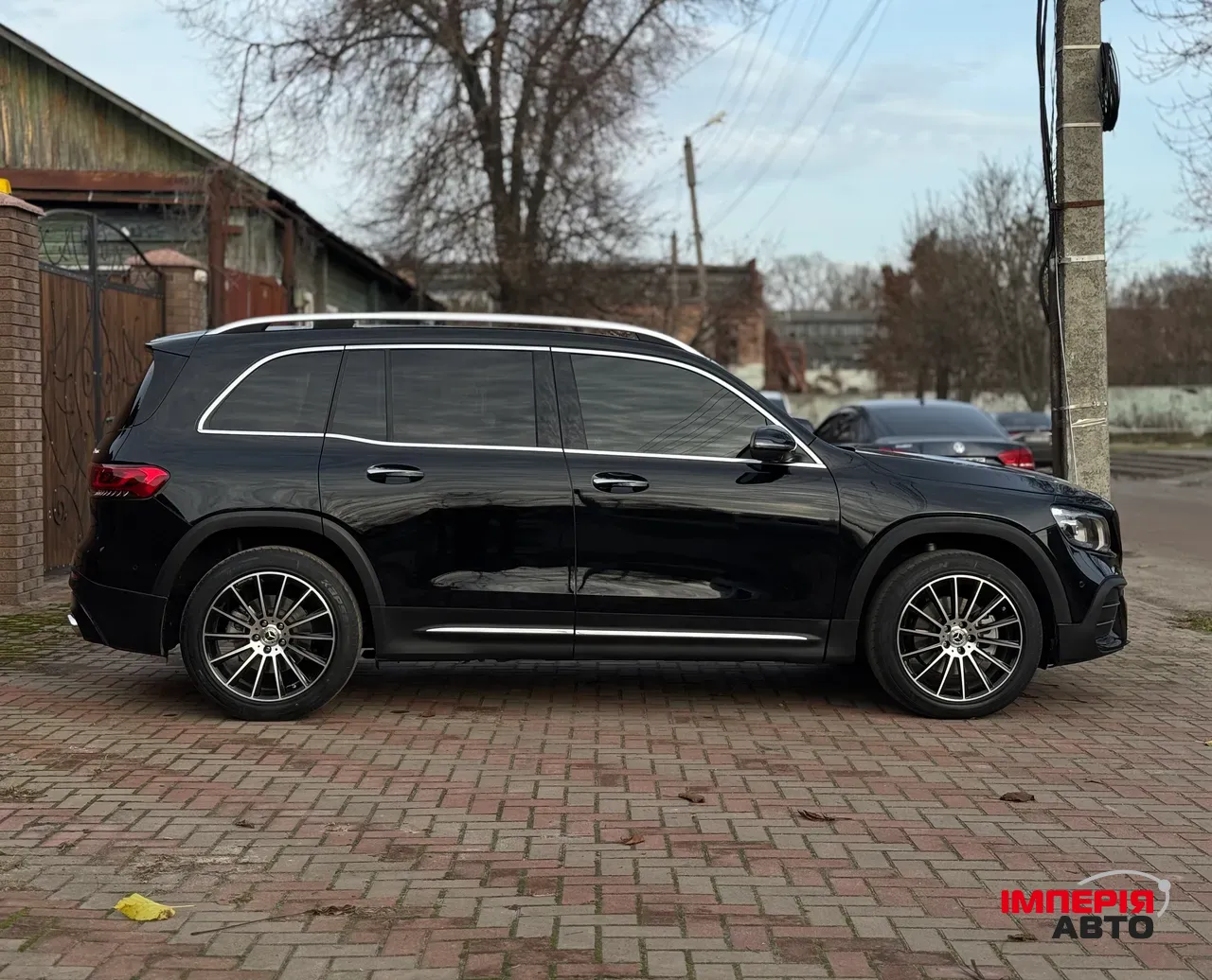 Mercedes-Benz GLB AMG - фото 9