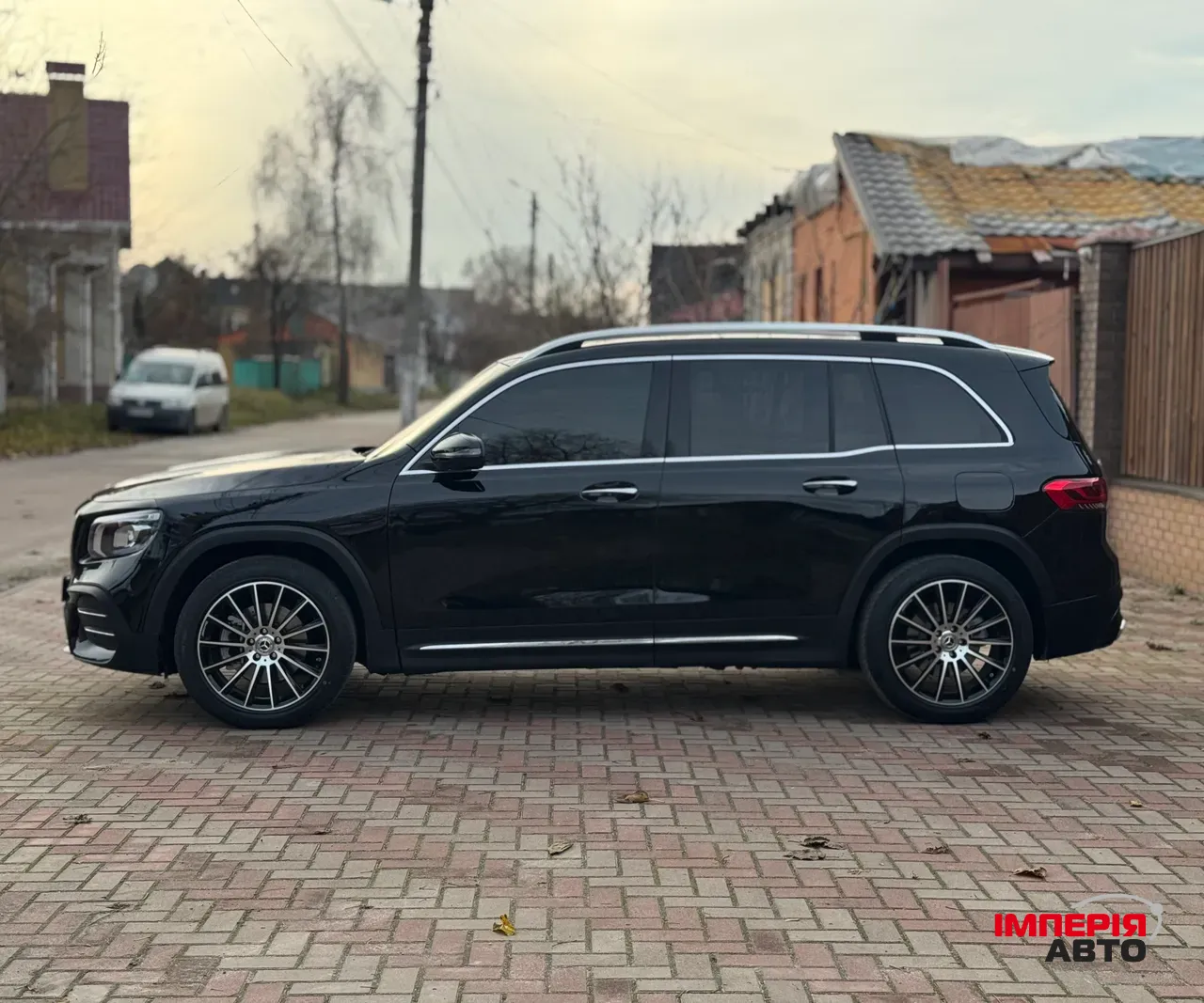 Mercedes-Benz GLB AMG - фото 3