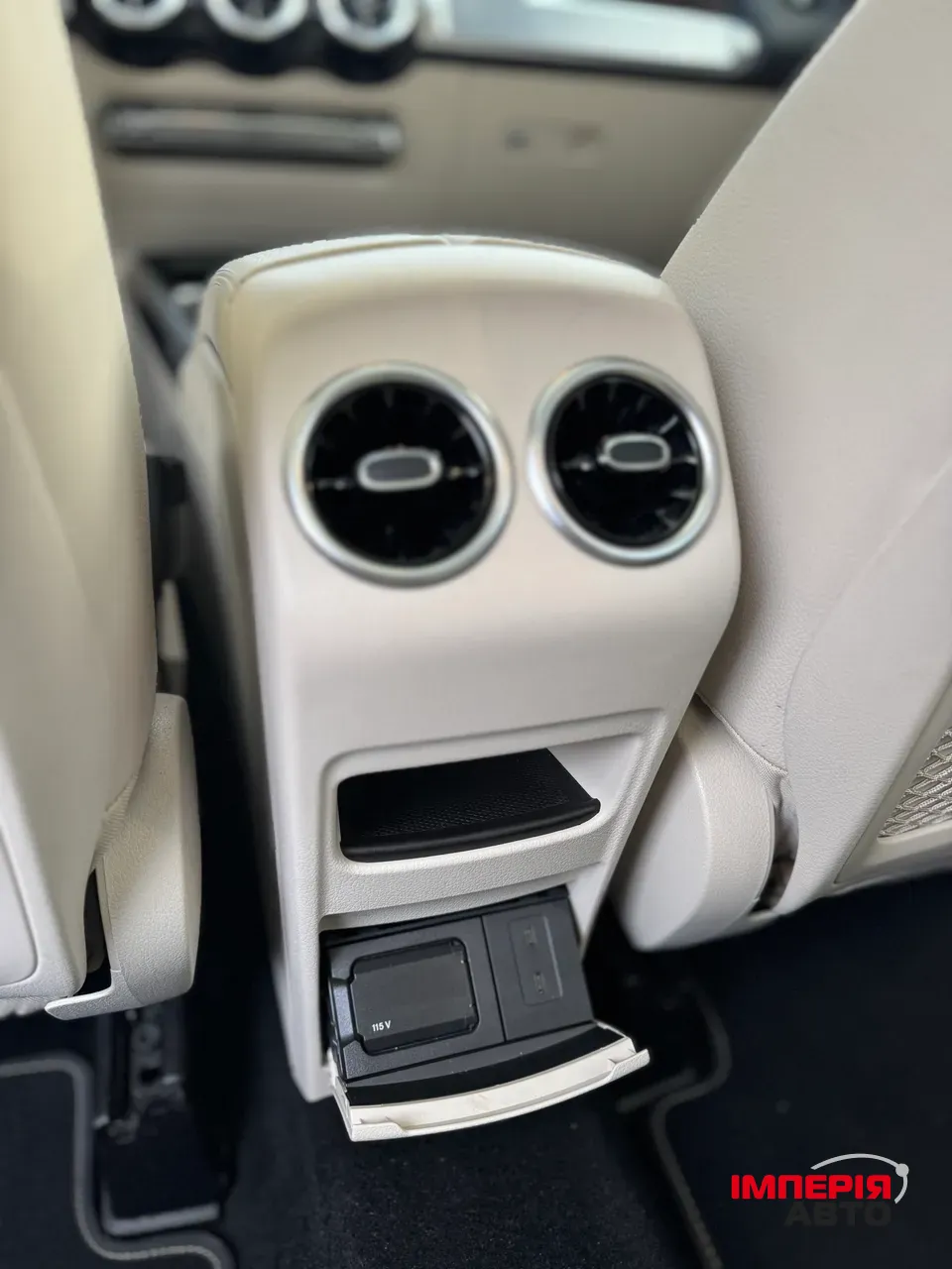 Mercedes-Benz GLB AMG - фото 25