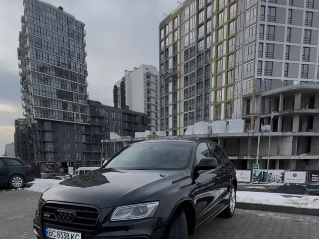 Audi Q5 - фото 1