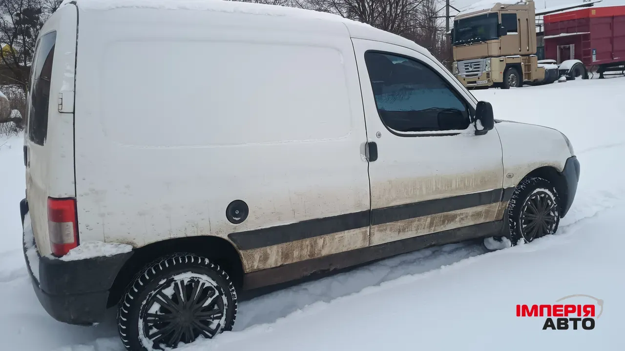 Peugeot Partner - фото 3