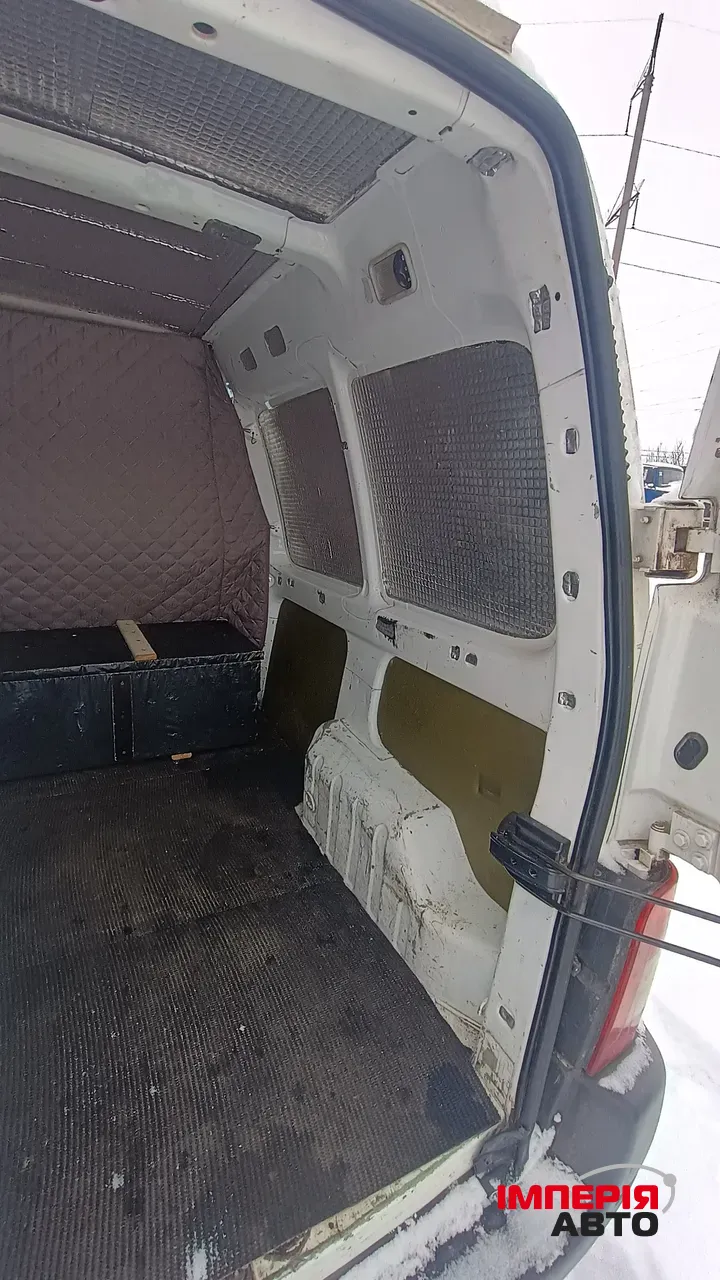 Peugeot Partner - фото 16