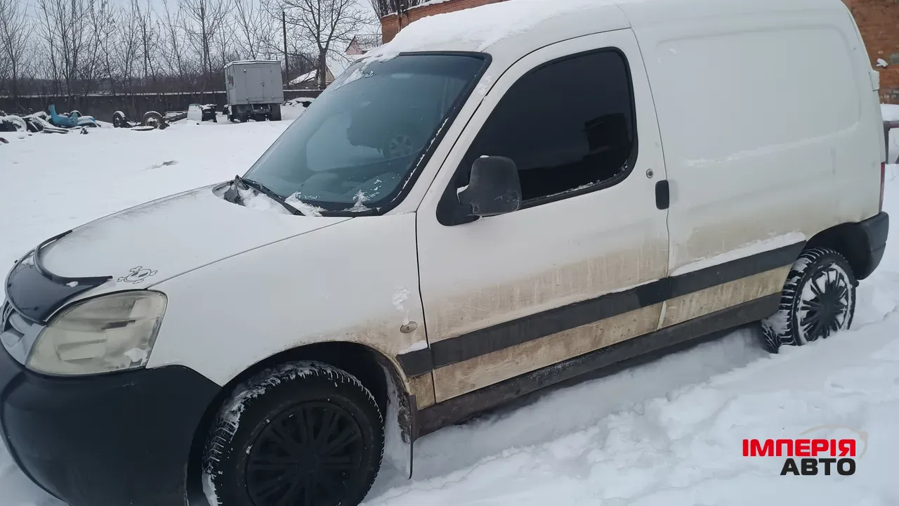 Peugeot Partner - фото 2