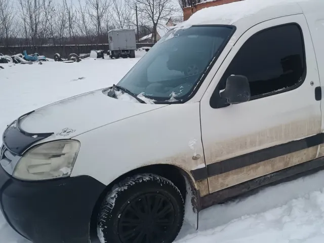 Peugeot Partner - фото 2