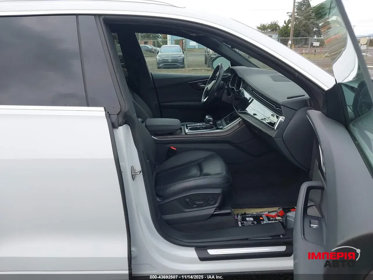 Audi Q8 - фото 7