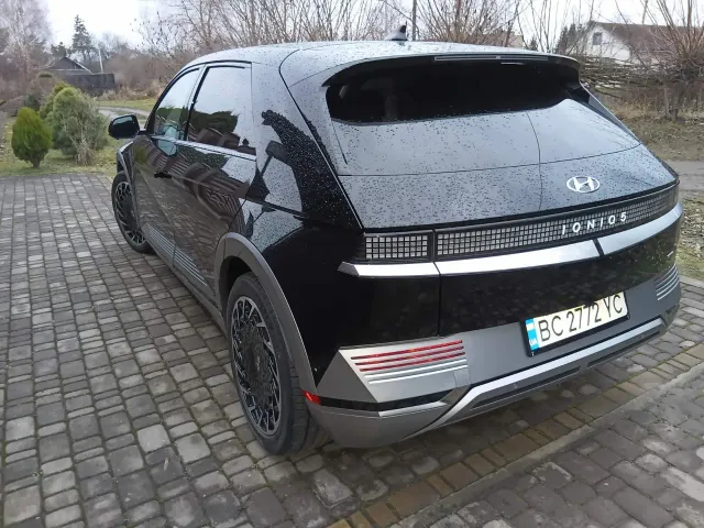Hyundai IONIQ 5 - фото 4