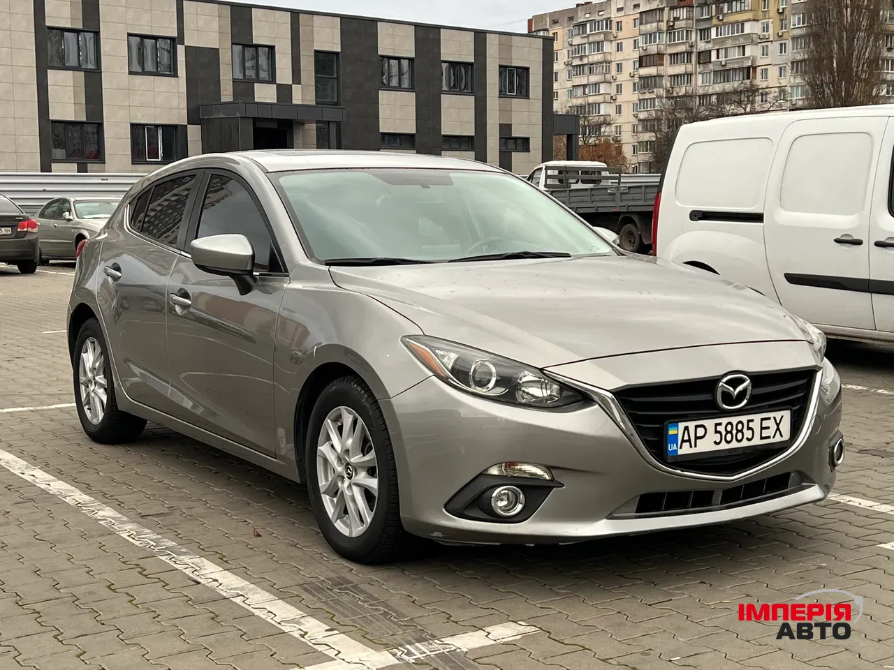 Mazda 3 - фото 1