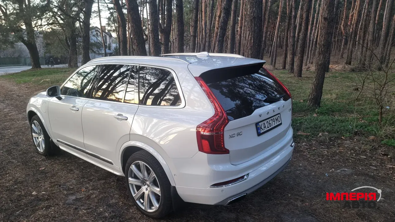 Volvo XC90 - фото 5