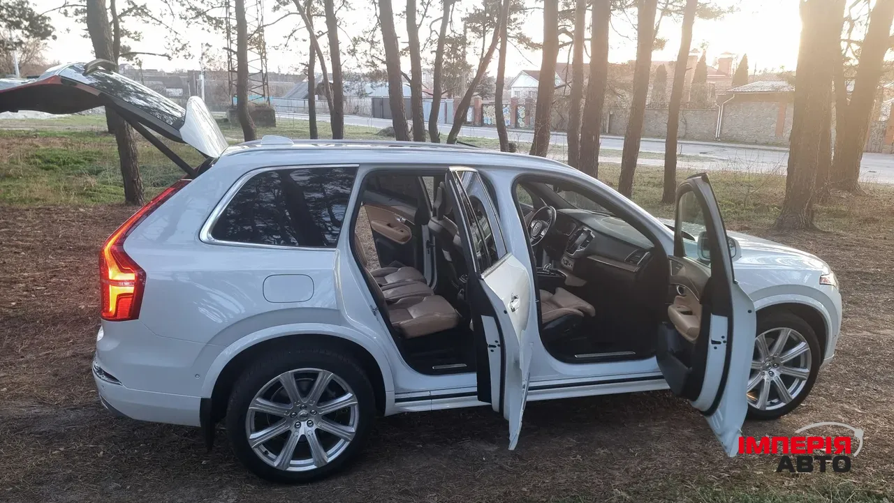 Volvo XC90 - фото 3