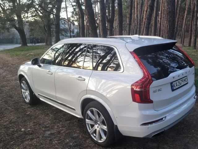 Volvo XC90 - фото 5